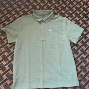Figs men’s large top